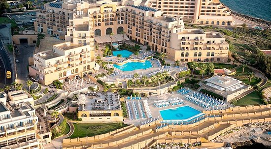 corinthia hotel