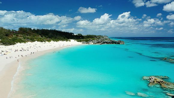 49195421 – people on vacation in pink sand beach bermuda