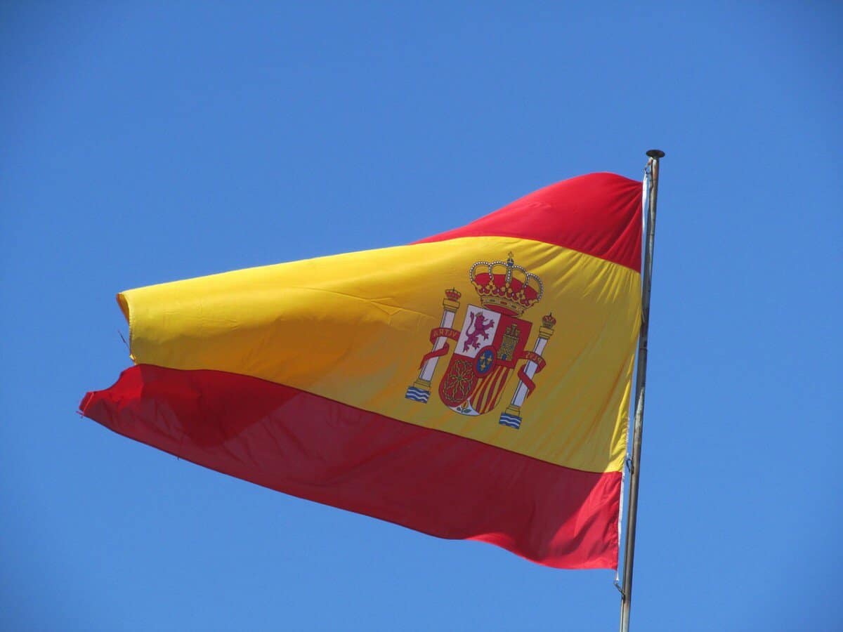 flag-322215_1280