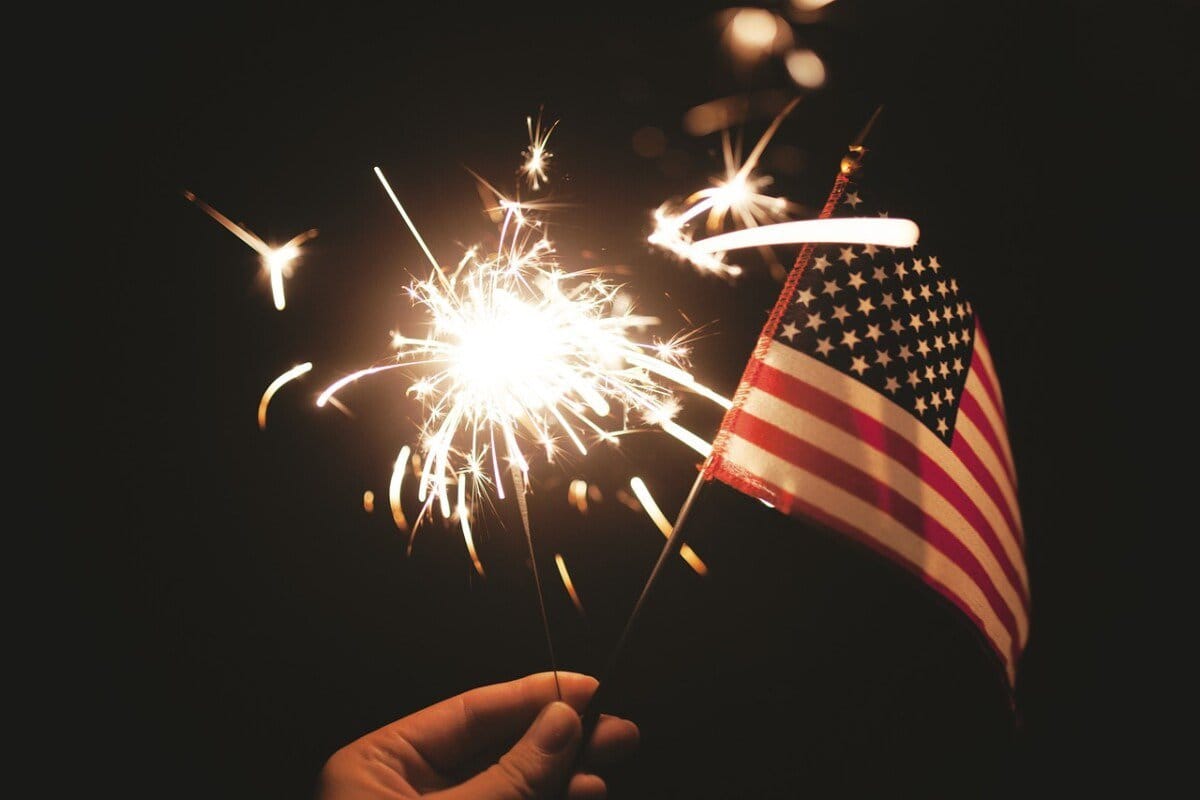 sparkler-839806_1280