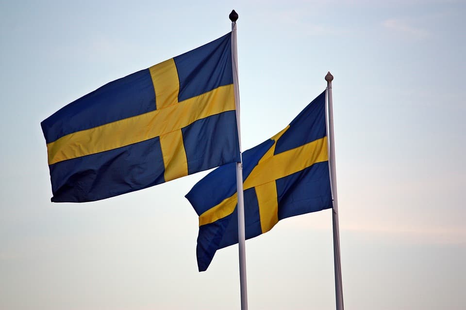 flags-2364952_960_720