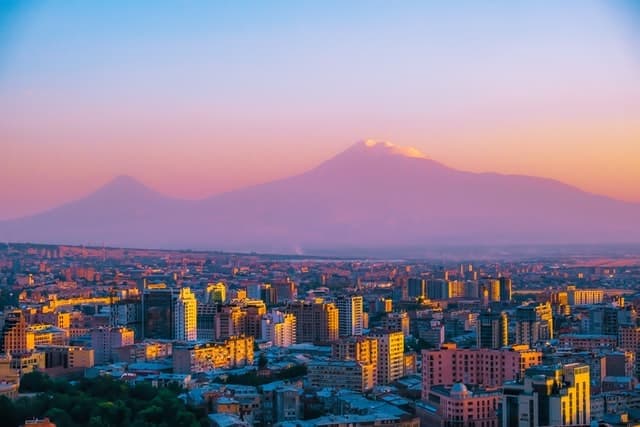 levon-vardanyan-_EpaiWp5yC8-unsplash