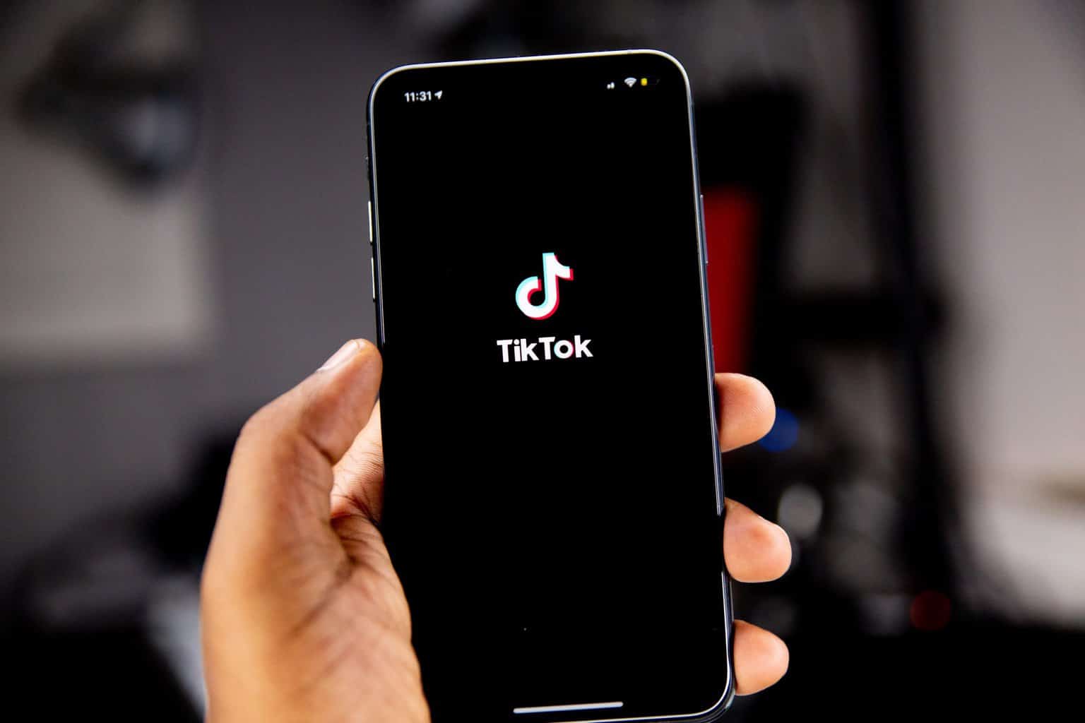 tiktok, photo mode, instagram, social media marketing, content creator